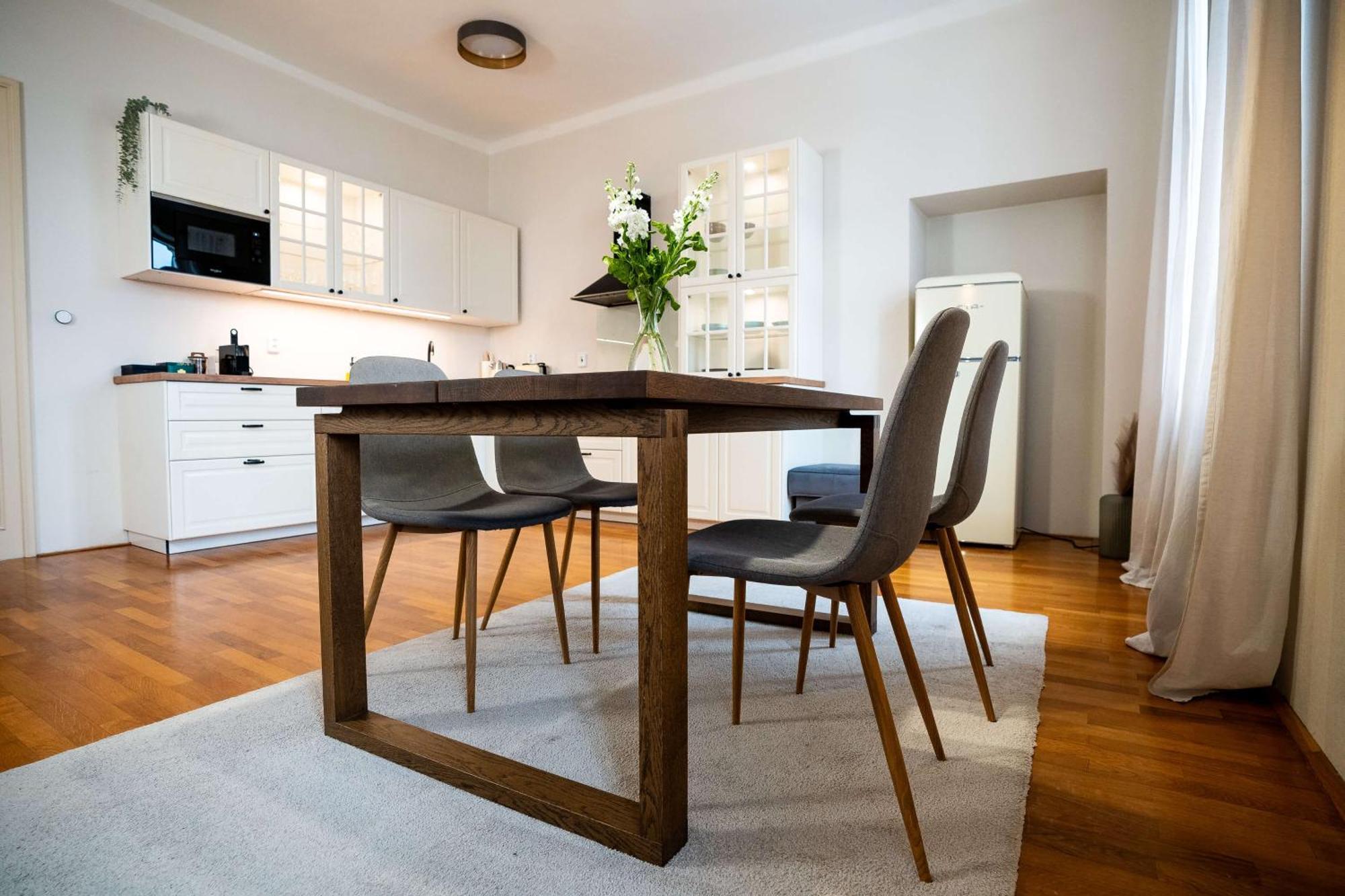 Chateau Apartment